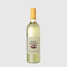 FOUR COUSINS Sweet White 750ml